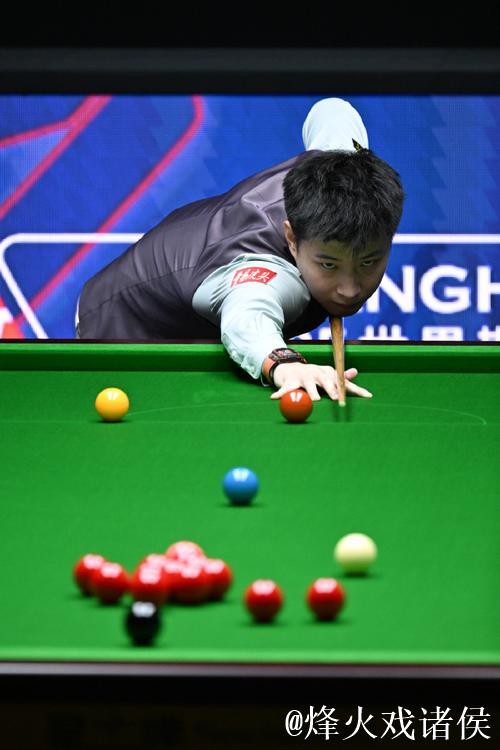 斯诺克上海大师赛:赵心童6-2晋级 下轮对阵丁俊晖 斯诺克上海大师赛:赵心童6-2晋级 下轮对阵丁俊晖